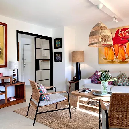 Apartment Luxury St-tropez/ 10mn Walk To Center. Saint-Tropez